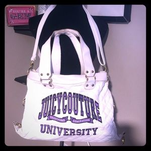 💕👑👜Adorable juicy couture quilted crossbody👜